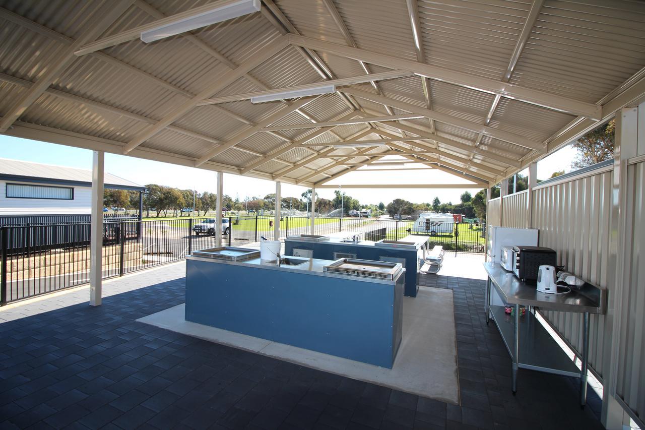 Big4 Bunbury Riverside Holiday Park Eaton Buitenkant foto